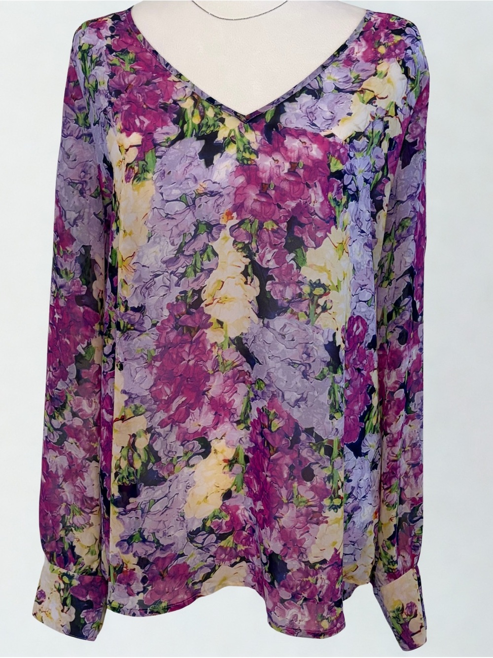 Liz Claiborne Purple Flowy Floral V-Neck Blouse